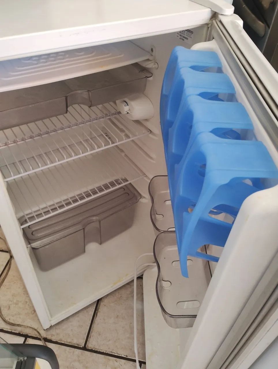 Frigobar Electrolux 120lts - Foto 2