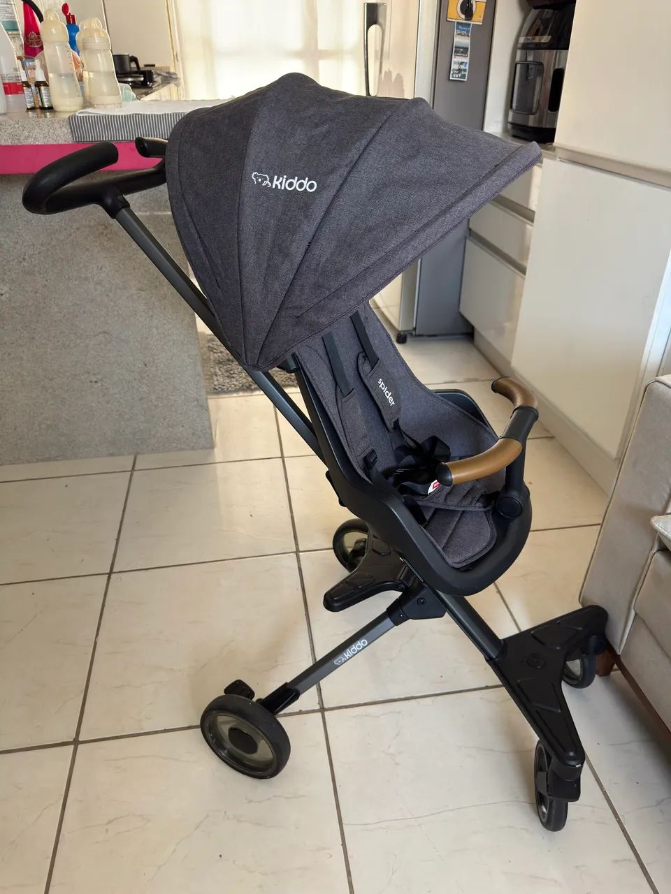 Carrinho de bebê kiddo spider 