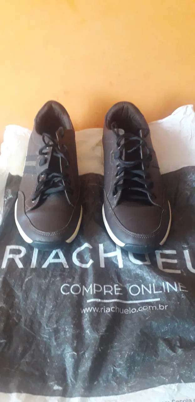 Tênis Riachuelo.