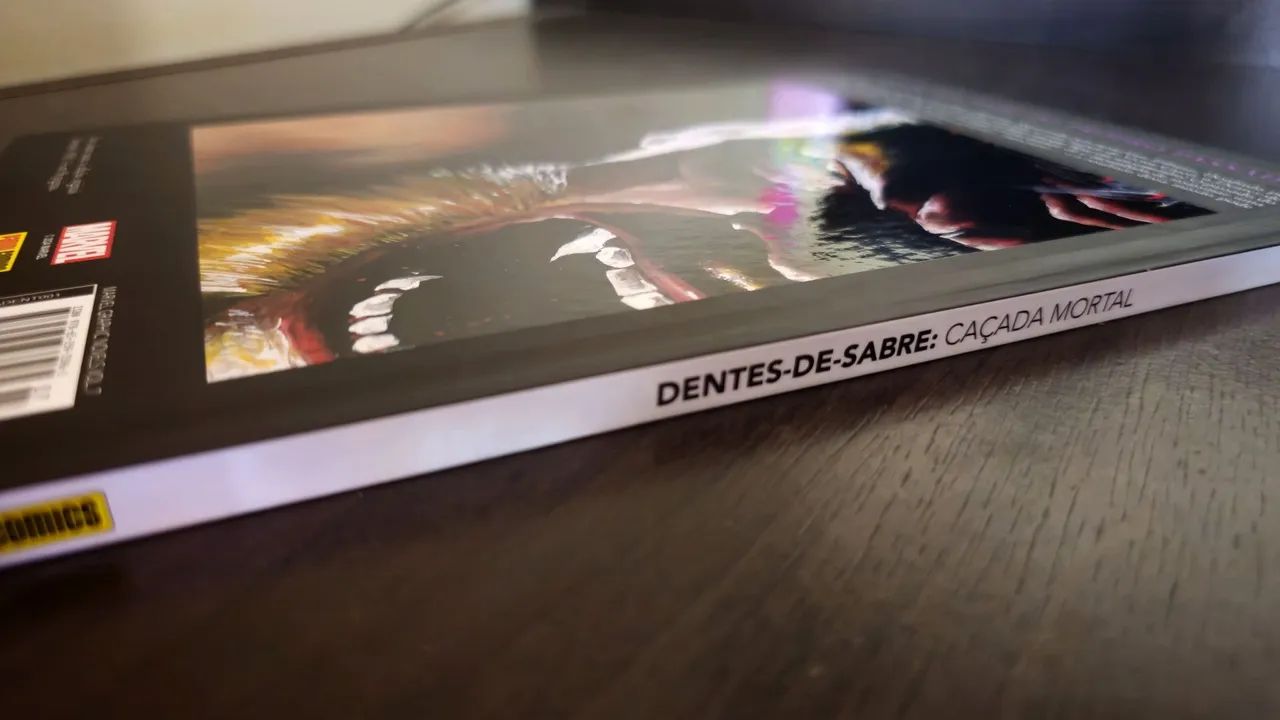 Dentes-de-Sabre - Caçada Mortal - Marvel - HQ Panini - Foto 2