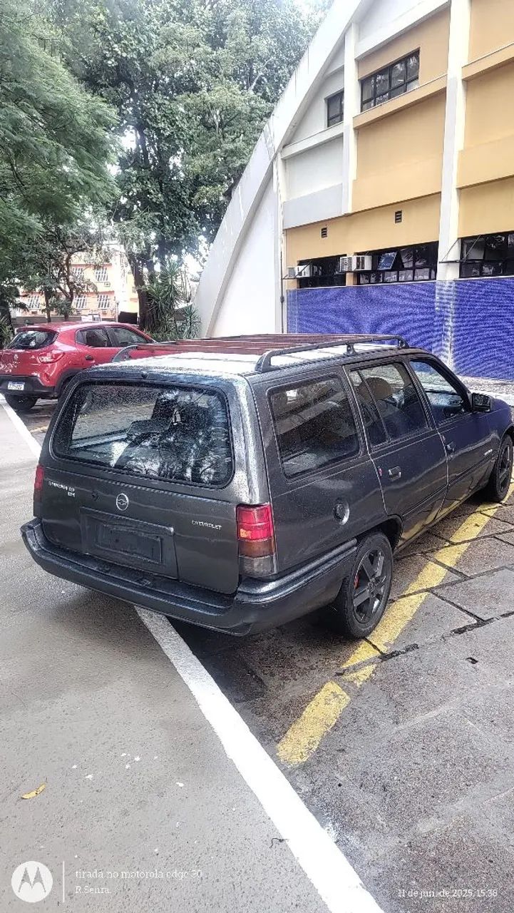 Kadete Ipanema 1. 8 1995 GNV toda reformada cx som+fonte+modulo 300. + mesa de som 300. - Foto 2