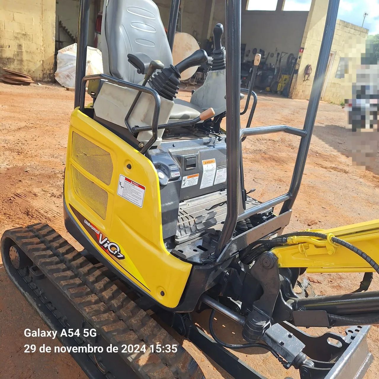 Mini máquina escavadeira Yanmar Vio17  - Foto 6