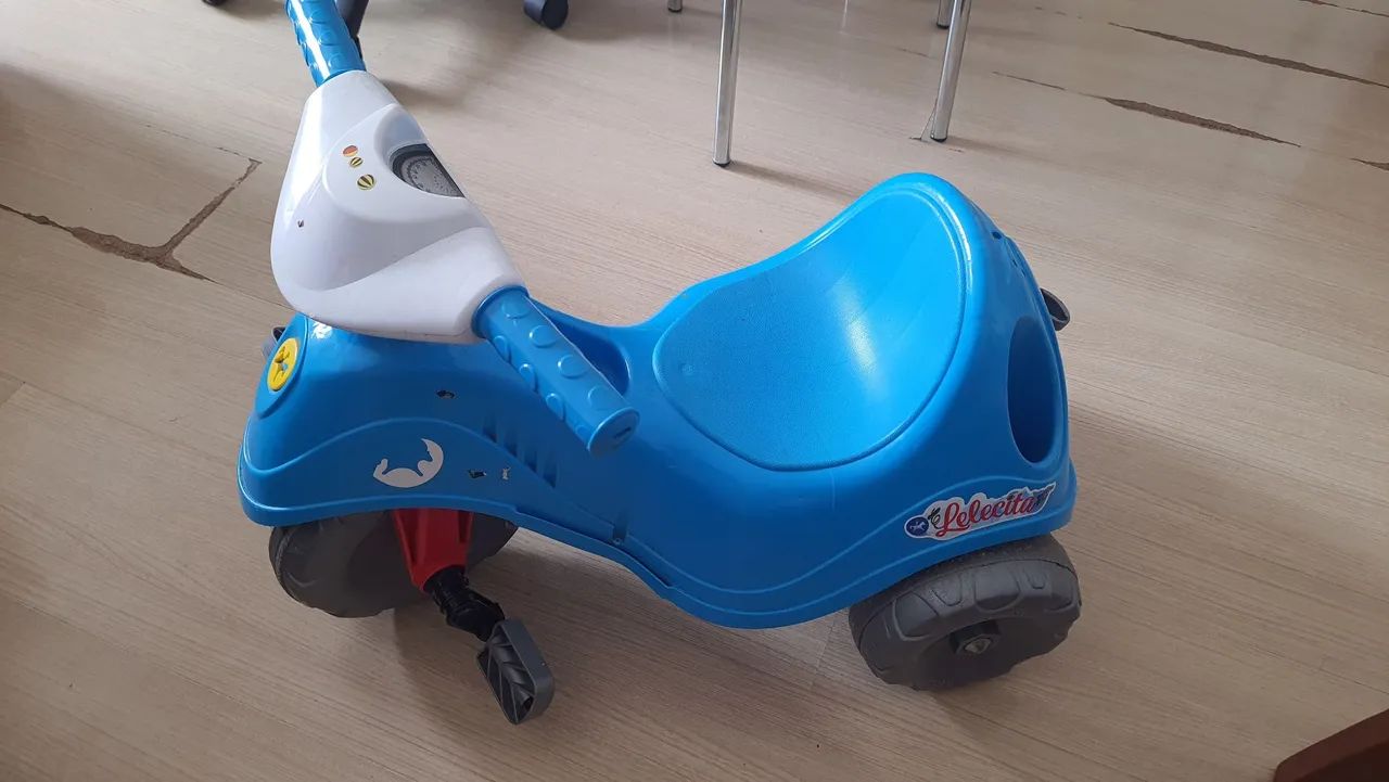 Motoca e cavalo de brinquedo - Foto 2