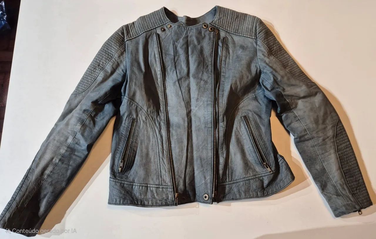 Jaqueta de Couro Azul Acetinada