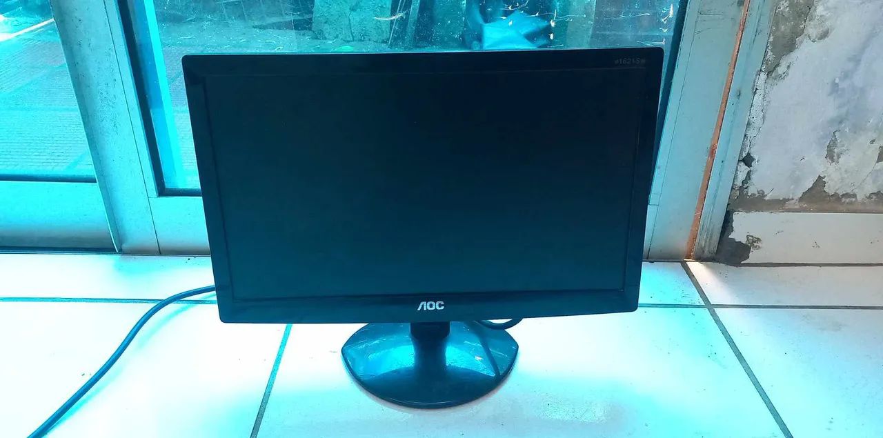 Monitor AOC 16p