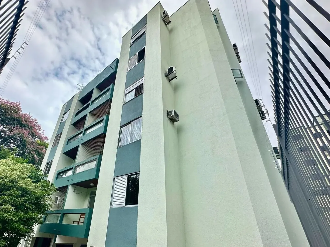 Imóvel para aluguel tem 73 metros quadrados com 3 quartos em Trindade - Florianópolis - SC