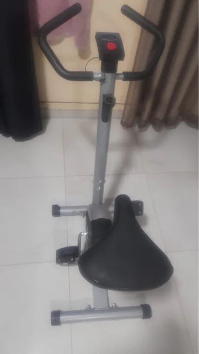 Bicicleta ergométrica usada - Foto 4