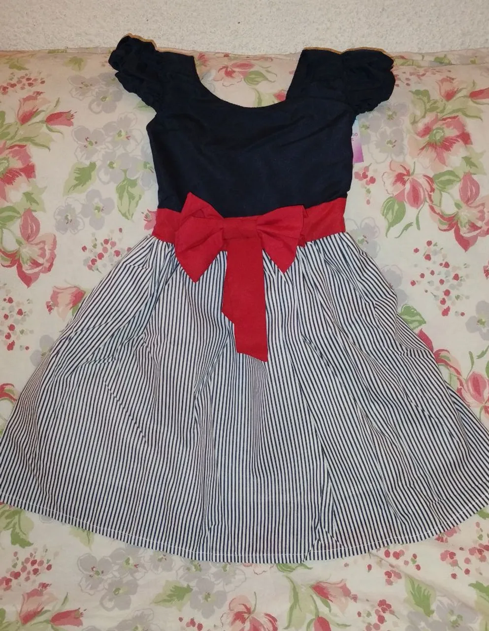 Vestido Luxinho - Azul Marinho com Saia Listrada ?