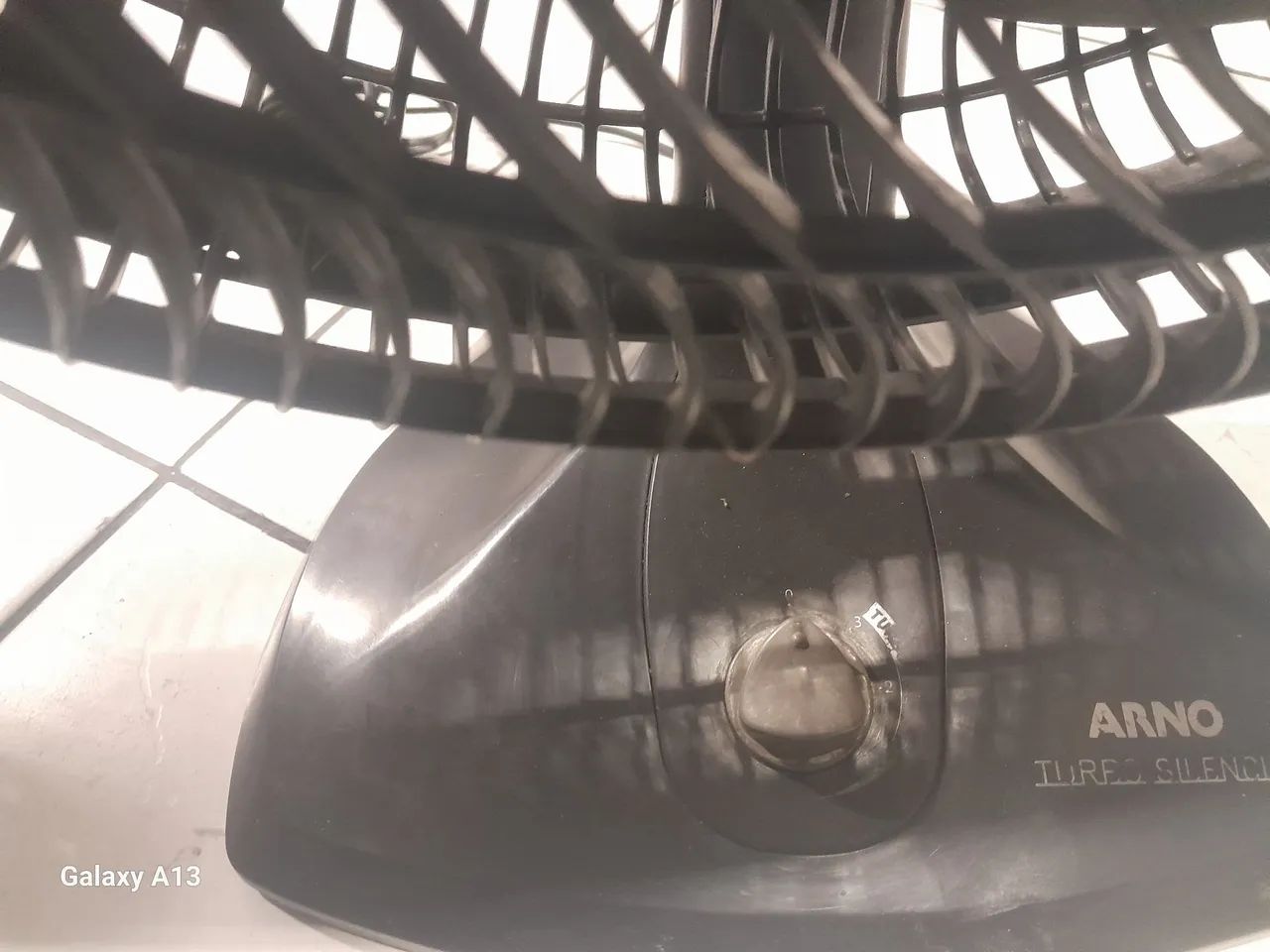 Vendo ventilador ARNO TURBO SILENCIO Muito  top - Foto 4