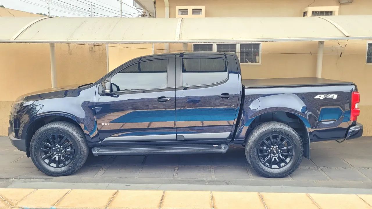 S10 LT 4x4 diesel 2.8 automático, 42 mil km rodados ipva ok, modelo 2022 - Foto 3