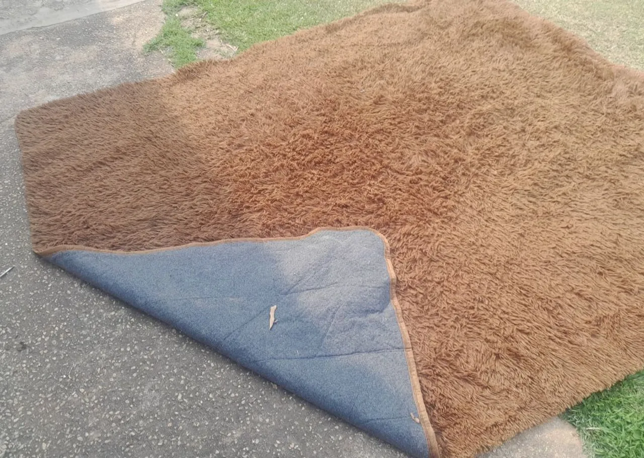 Tapete felpudo marrom 180×210 entrego em Votorantim 