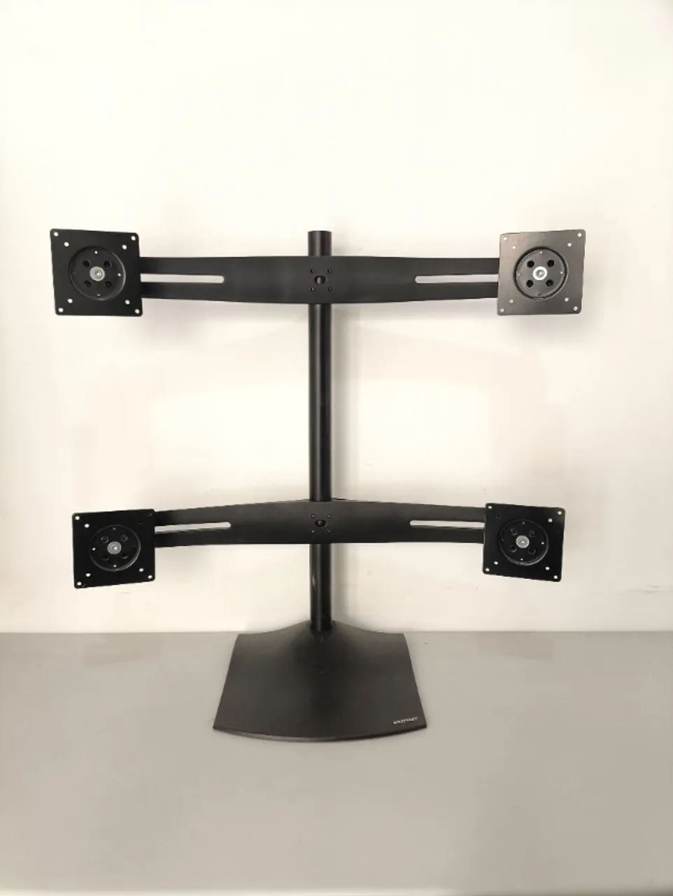 Suporte para 4 monitores