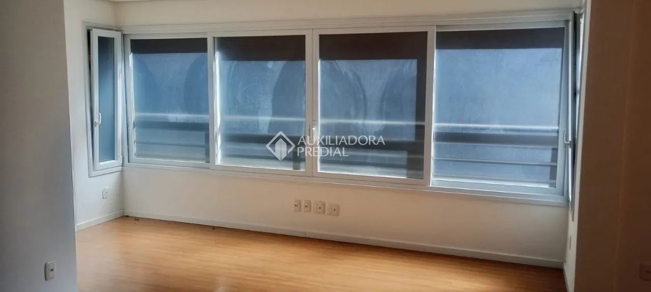 Sala térrea no Centro de Graramdo desocupada - Foto 2