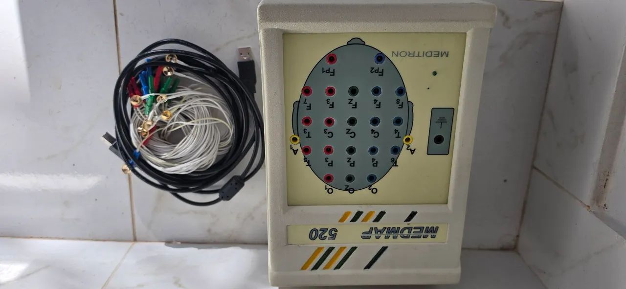 EEG ELETROENCEFALOGRAMA MEDTRON 520 - Foto 3