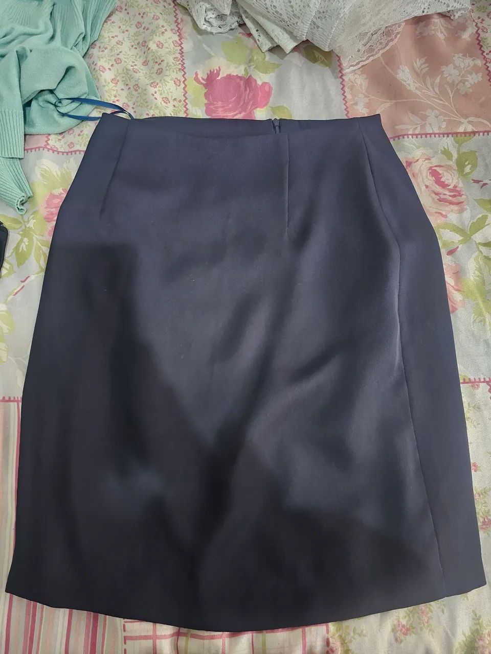 Saia midi lisa azul marinho Gorcegous M