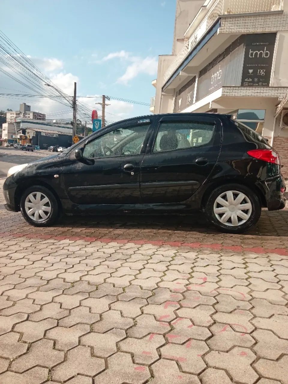 Peugeot 207 207 X-Line 1.4 Flex 8V 3p 2011