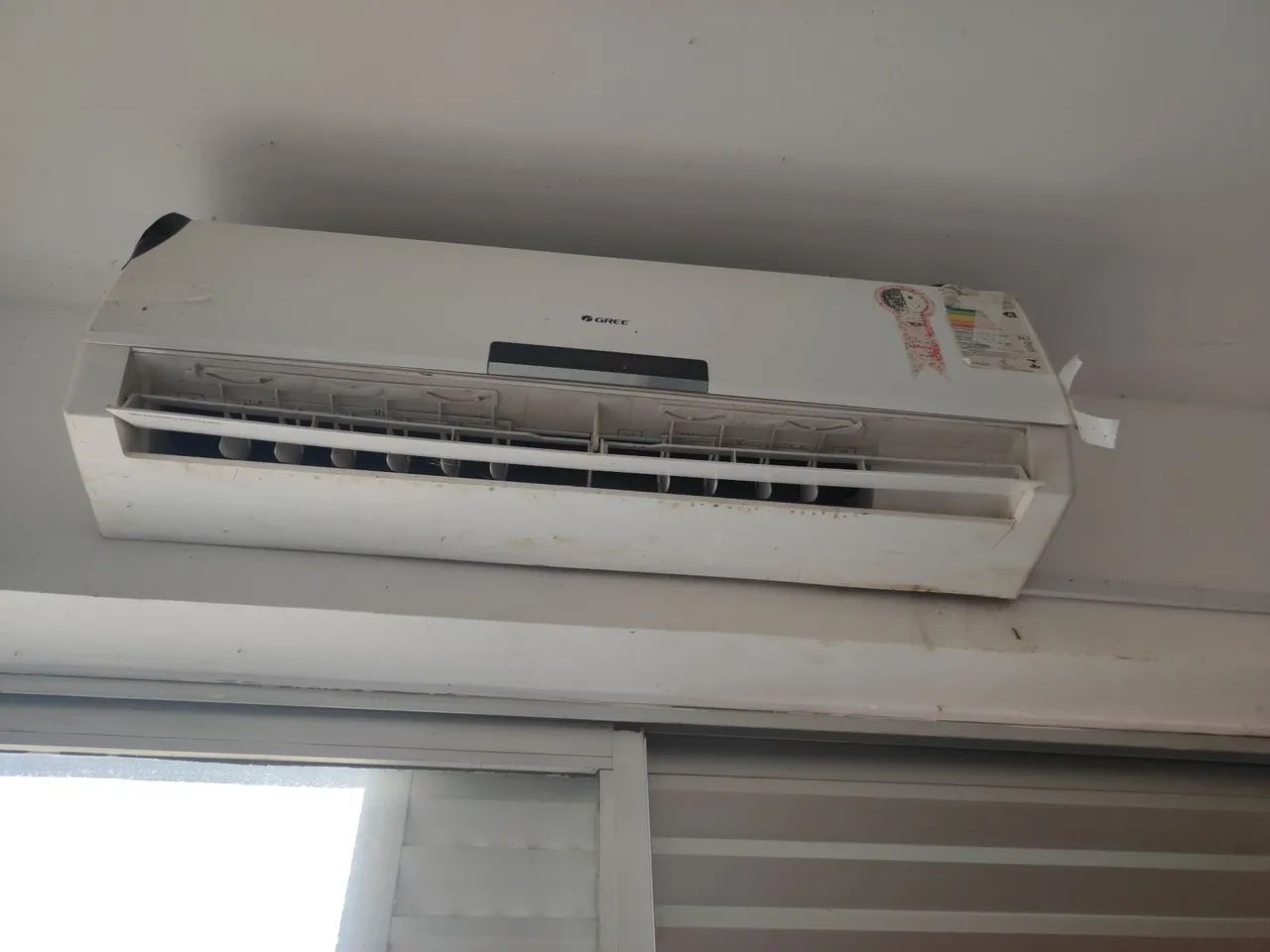 Split gree 12 BTUs 