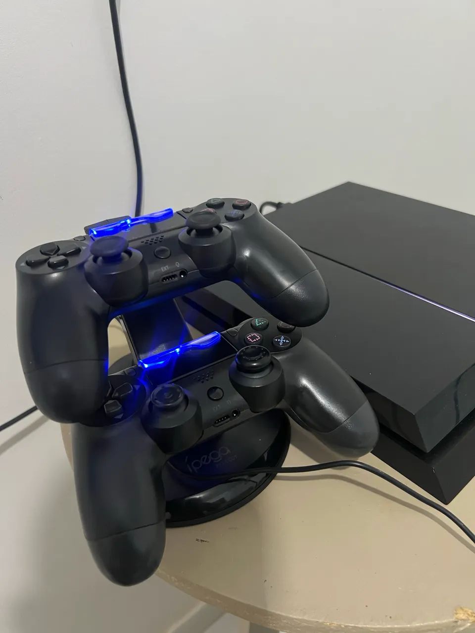 Vendo ps4 slim 2 controles  - Foto 2