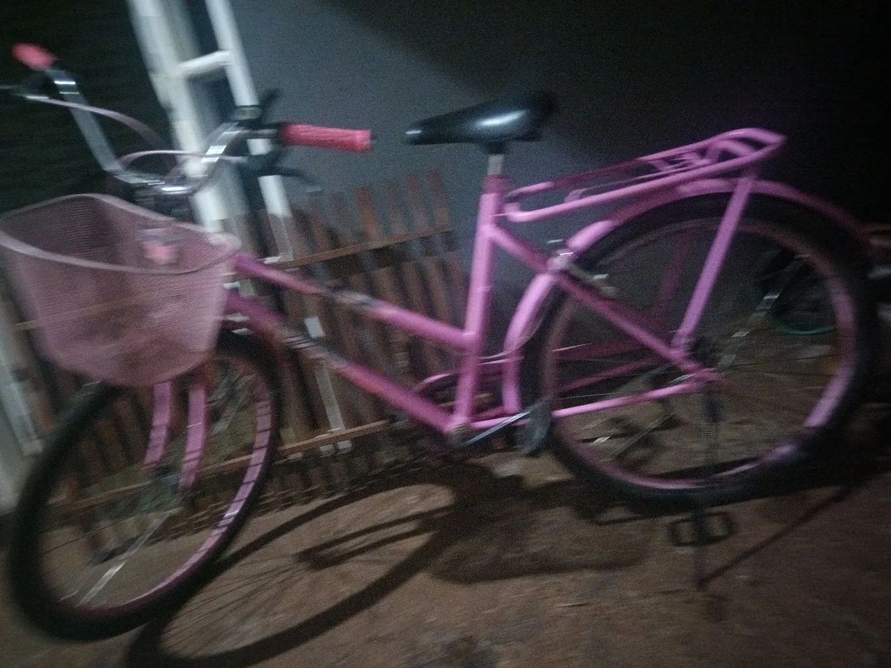 Bicleta poti rosa semi nova  - Foto 3