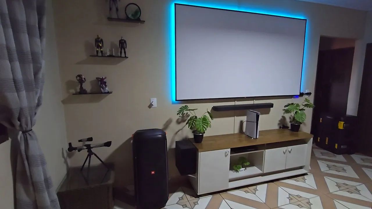 Projetor triplo laser Hisense C1 4k 244hz  - Foto 5