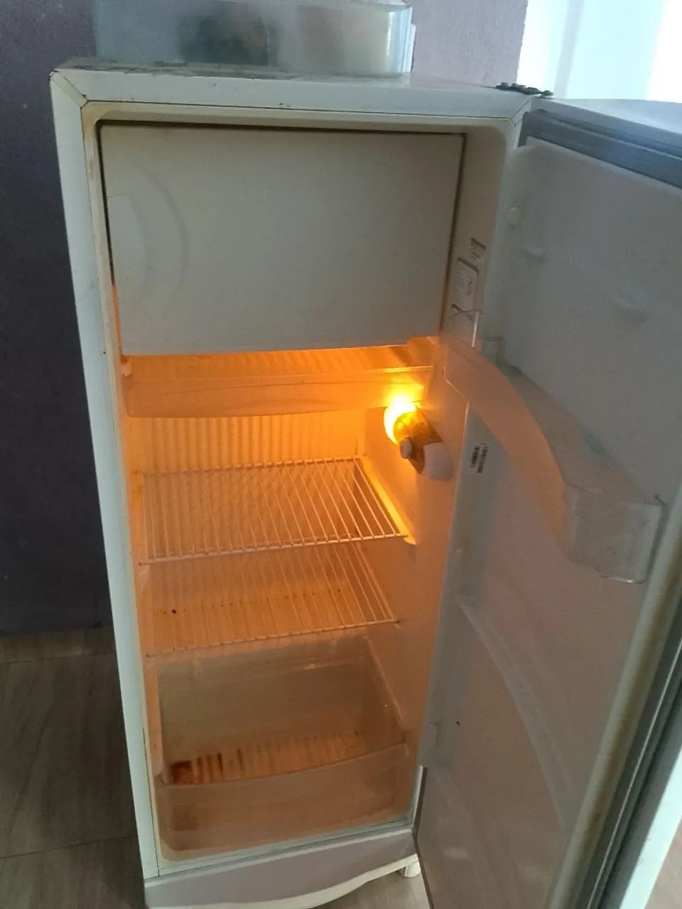Vendo geladeira  - Foto 4