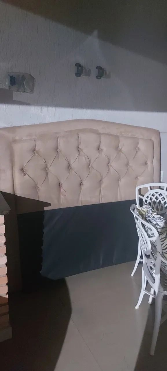 2 Cabeceira de cama +1 painel para TV pequena  - Foto 2