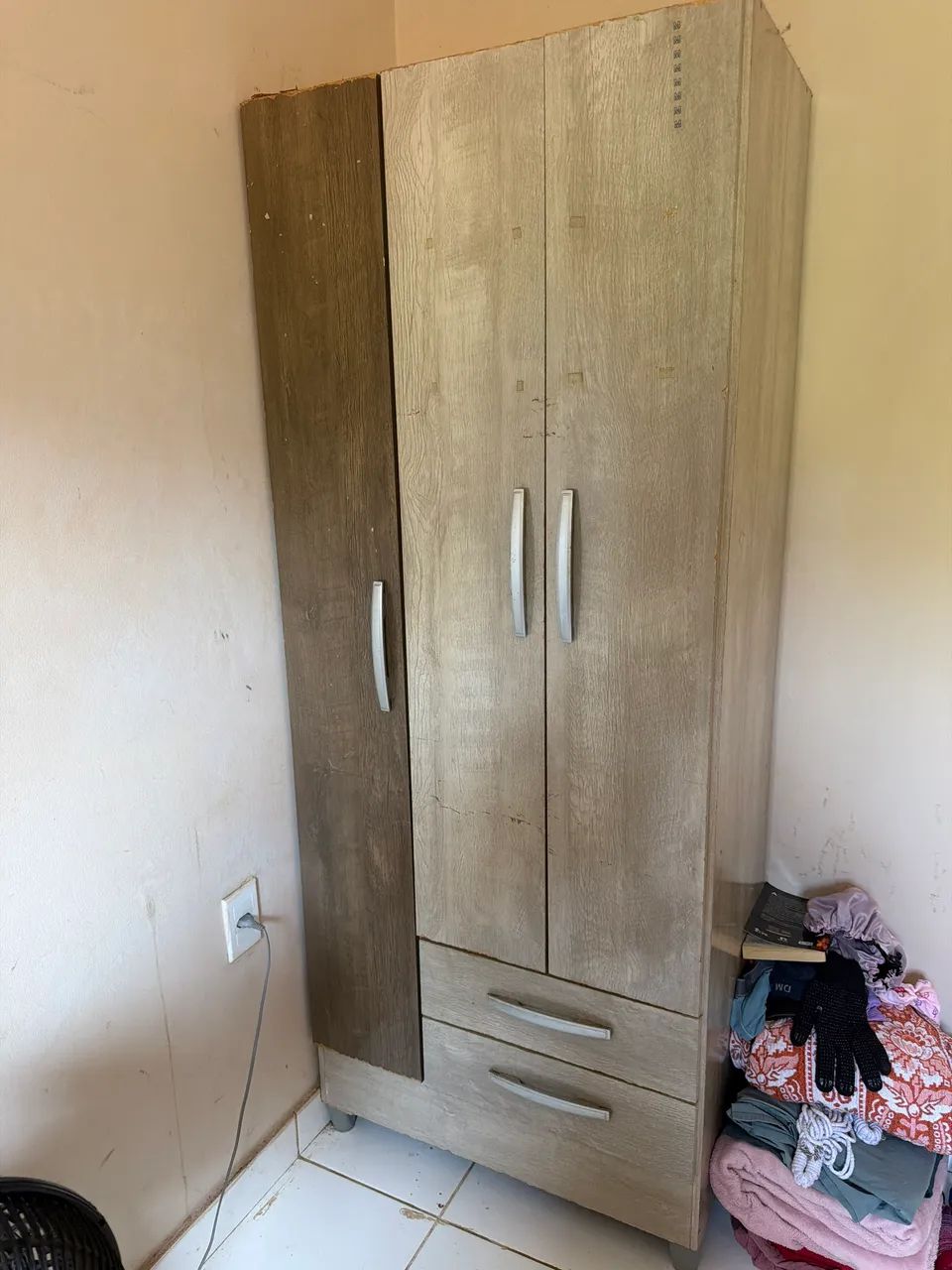 Guarda roupa solteiro 