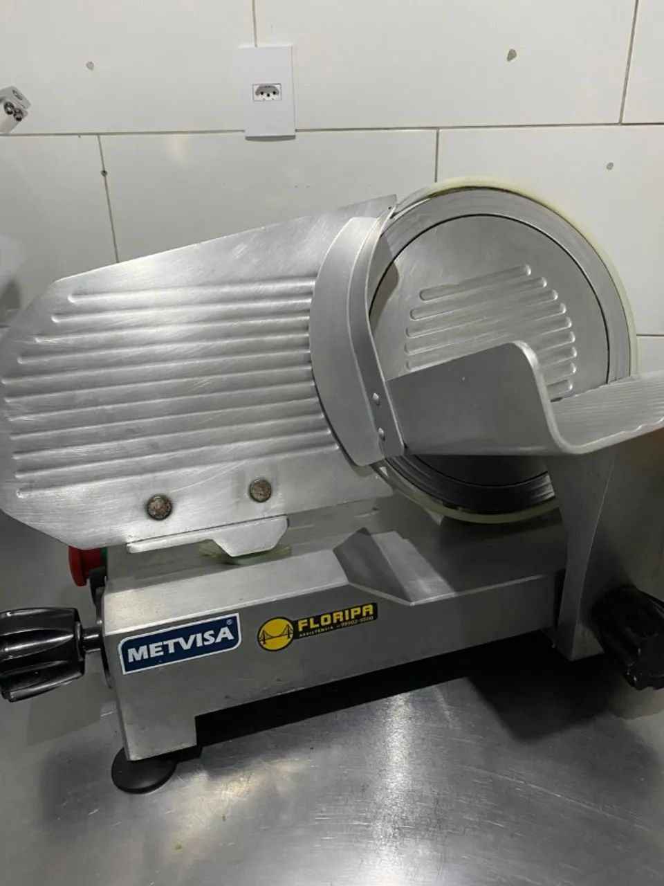 Máquia de Fatiar Frios 