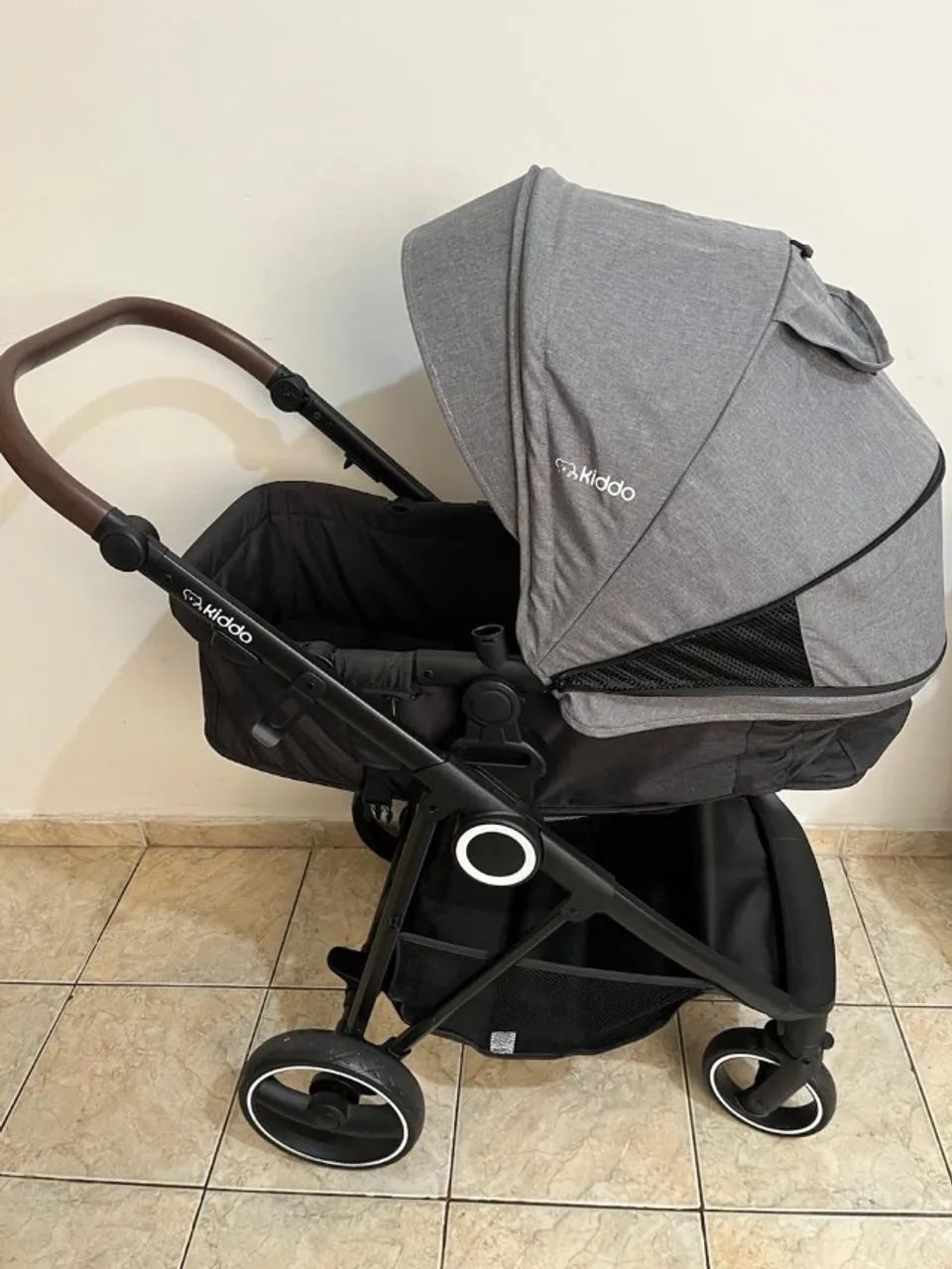 Carrinho Kiddo cosmos com bebê conforto e base - Foto 5