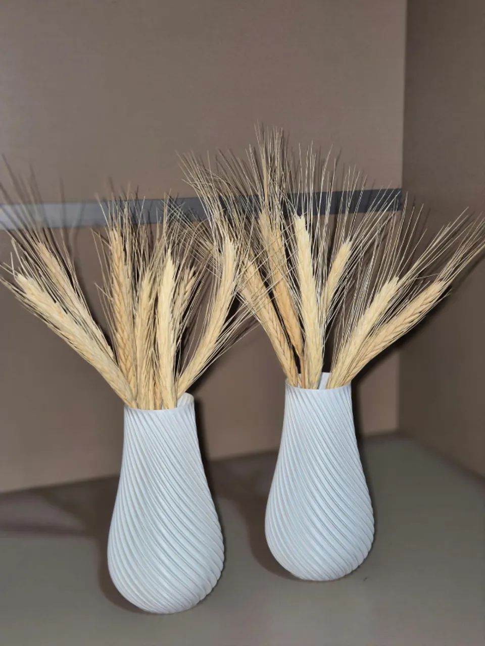 2 vasos pequenos em plástico ABS brancos novos - Foto 3