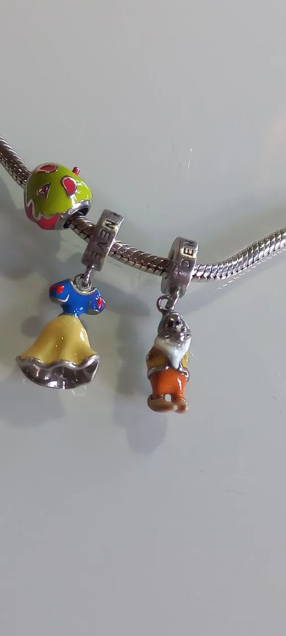  3 Berloques vivara disney branca de neve
