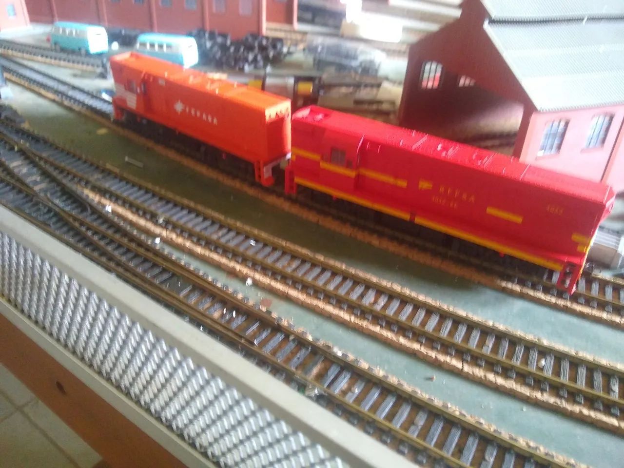 Locomotiva G12 e G8  dummy sem motor roda livre 