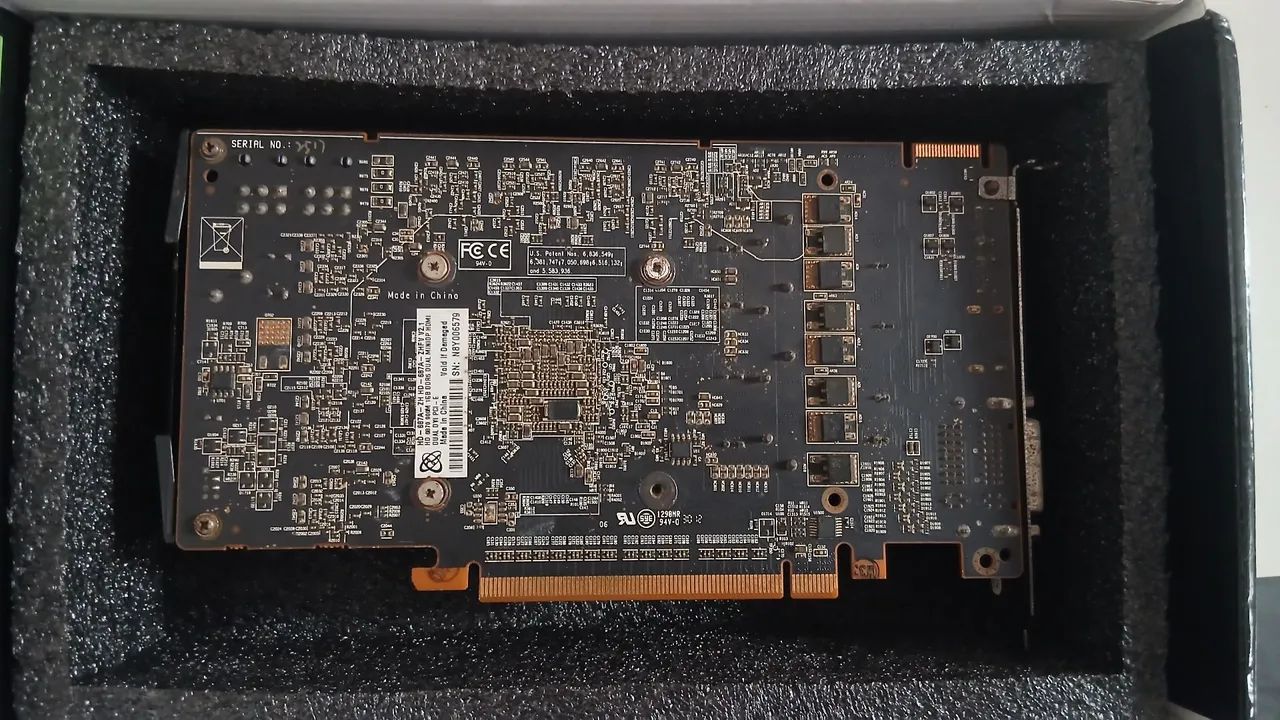 Placa de vídeo AMD RADEON HD 6870 - Foto 2