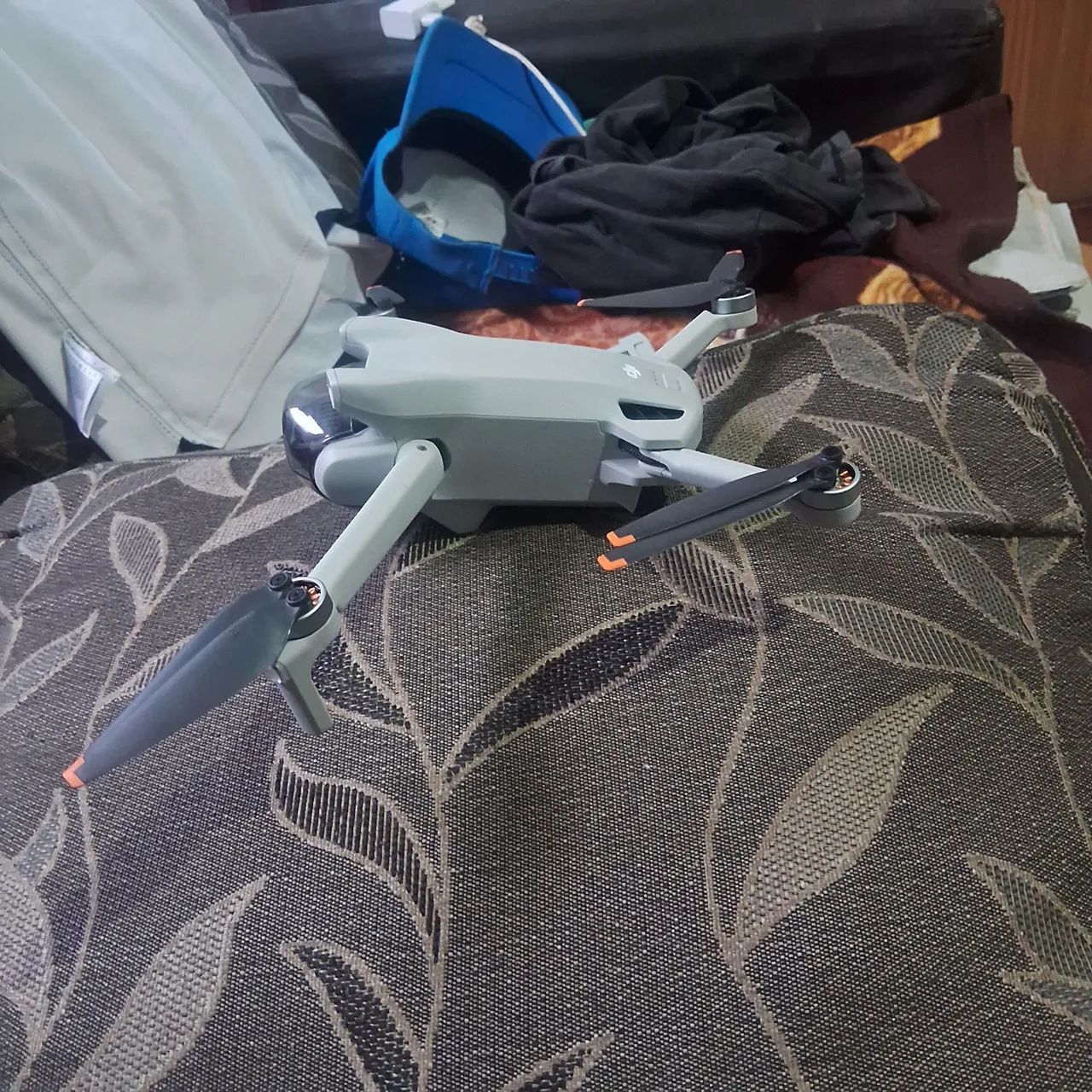 Vendo dji mini3 fly more combo  - Foto 2