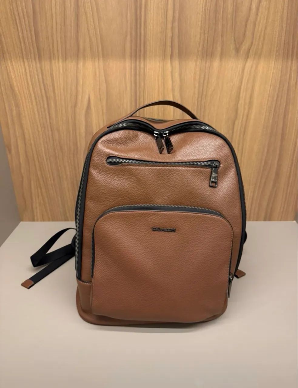 Mochila couro Coach 