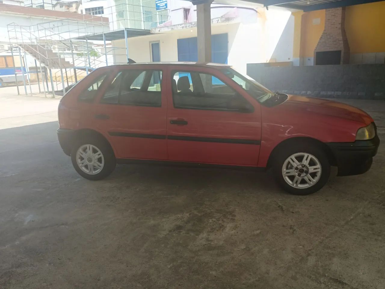 Volkswagen Gol GERAÇÃO III 1.8 MI 8V GASOLINA MEC. 4P 2001