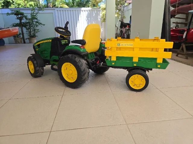 Trator elétrico infantil Peg Perego Jhon Deere - Foto 3