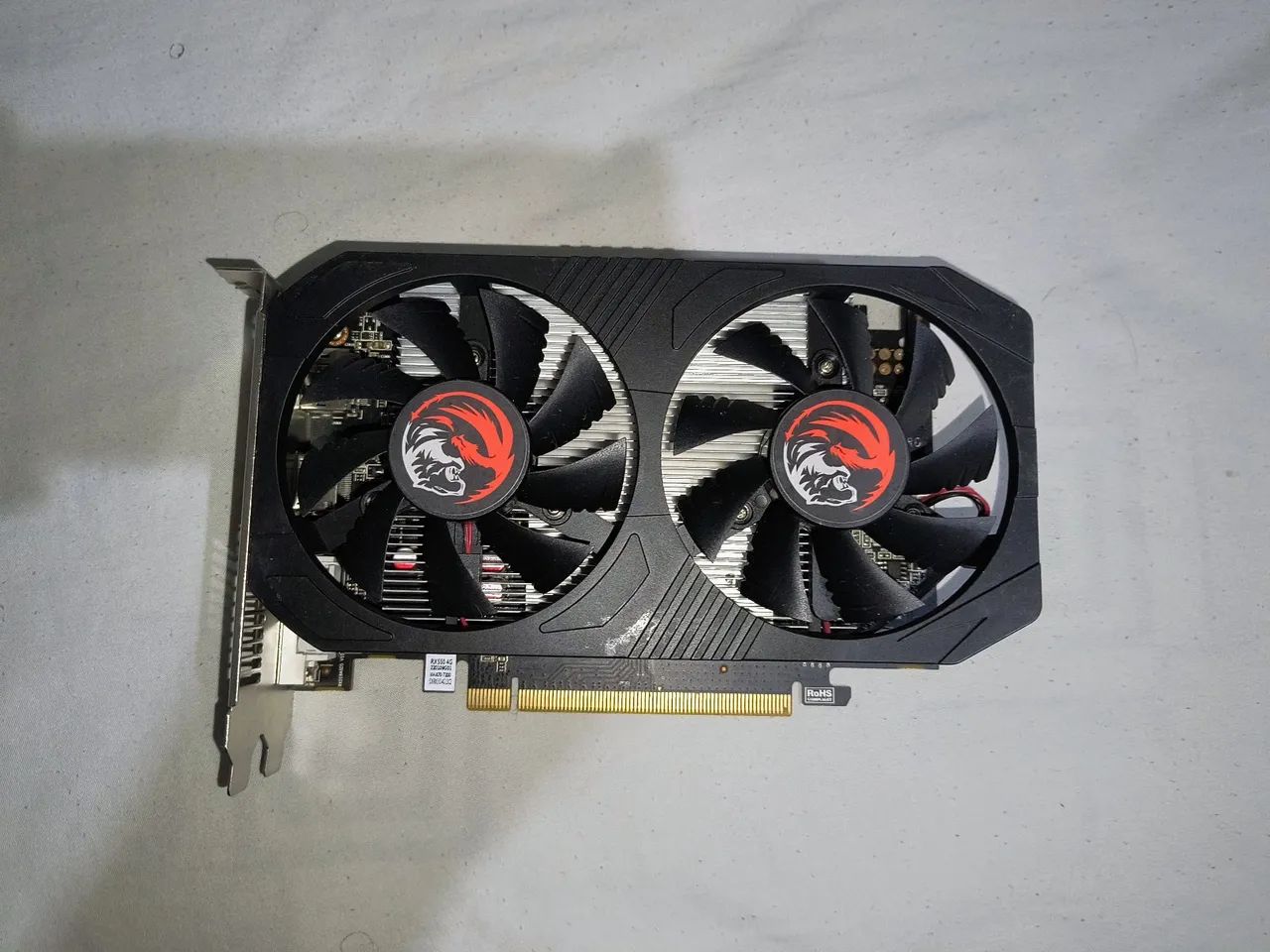 Placa de Vídeo AMD Radeon RX 550 4GB Usada com Caixa