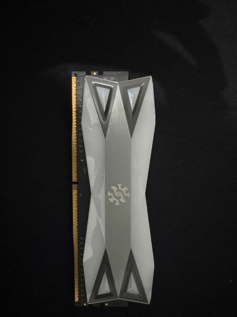 MEMÓRIA RAM DD4 8gb 3000mhz