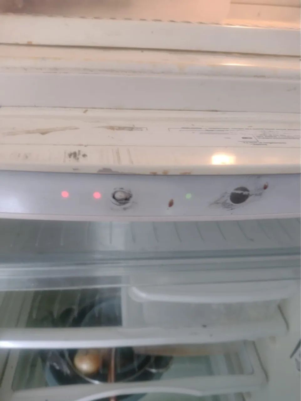 Geladeira  ELECTROLUX frost free - Foto 5