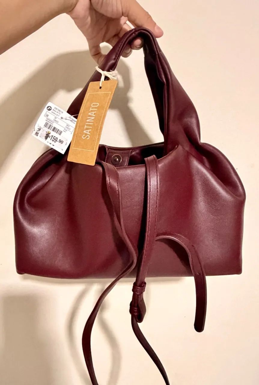 Bolsa média cor vinho  - Foto 4