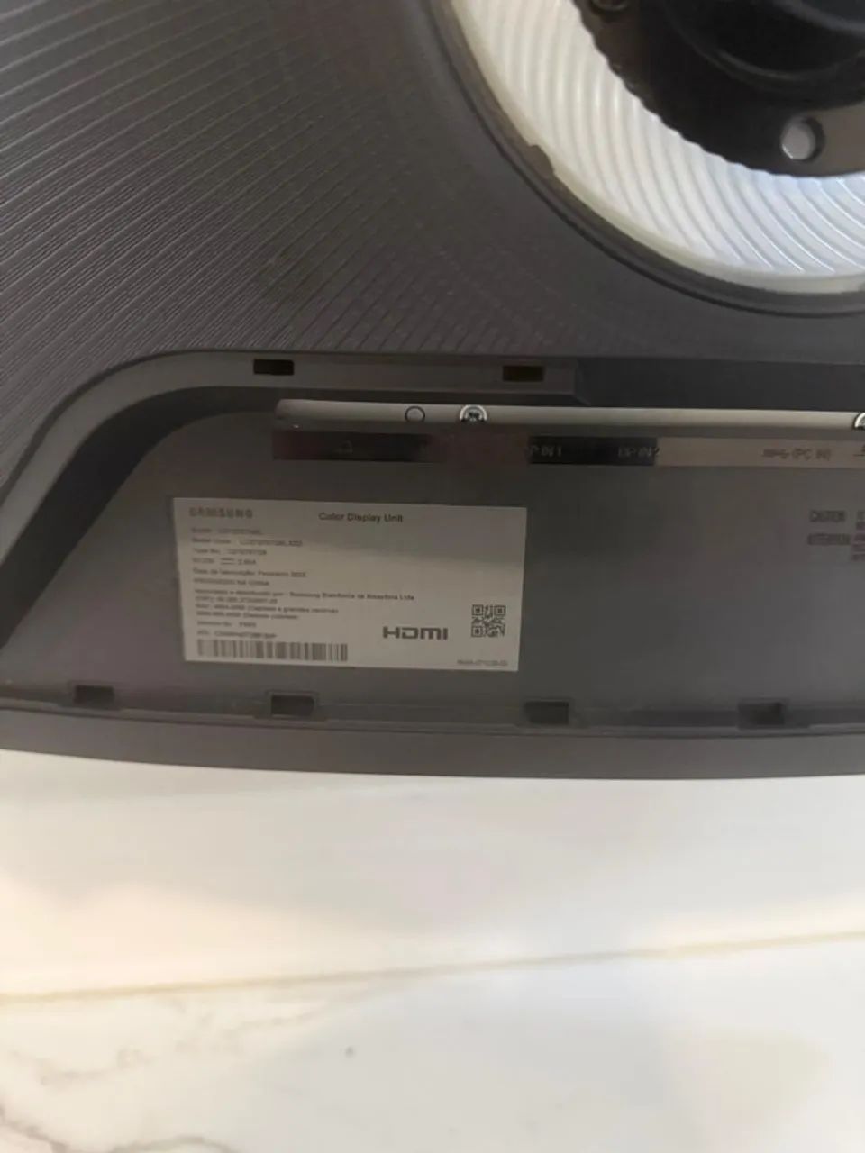 Monitor Samsung Odyssey G7 26,9" 1000R Curved Screen Nvidia G-SYNC  - Foto 4