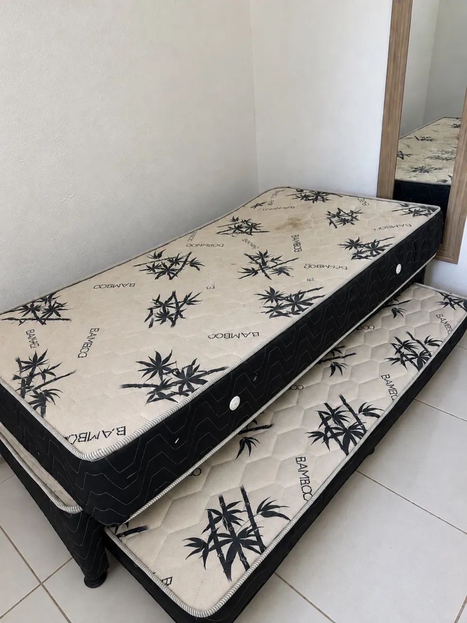 Bicama com 2 colchões 