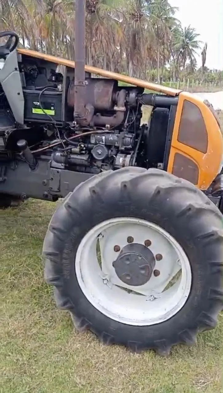 Trator Valtra ano 2011 bem conservado - Foto 4