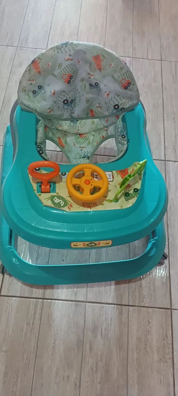 Vendo bebê conforto 150,00 e andajar 120,00 - Foto 2
