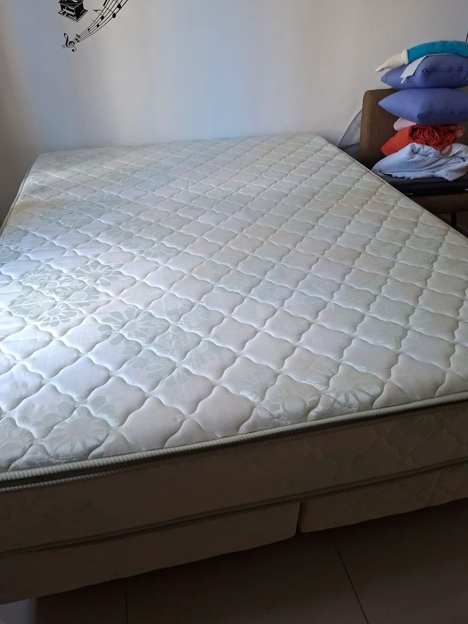 Cama box Queen