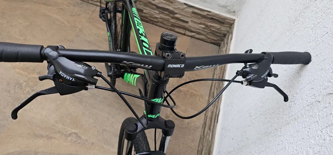 Bicicleta Aro 29 seminova - Foto 2