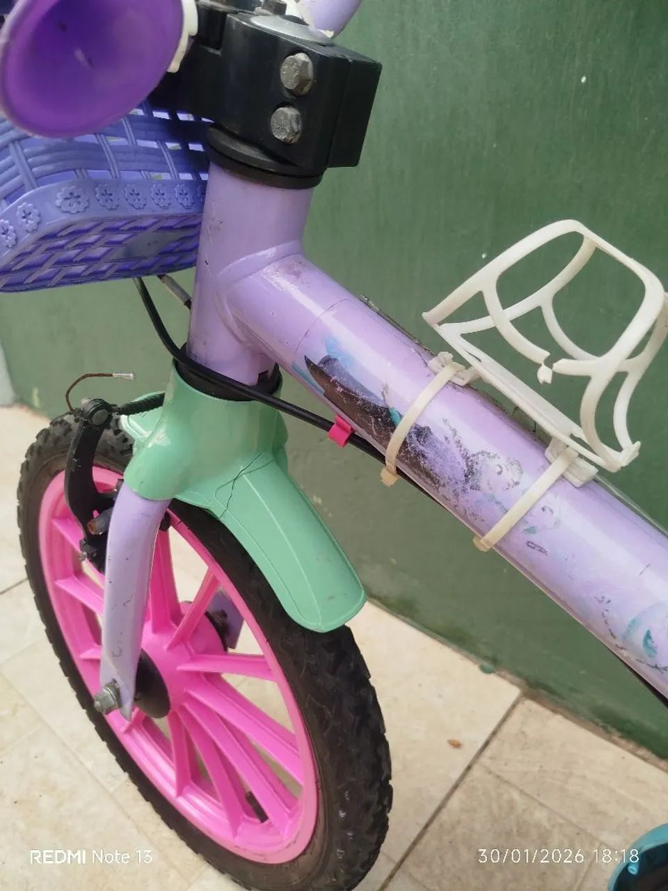 Bicicleta aro 16 com rodinhas - Foto 3