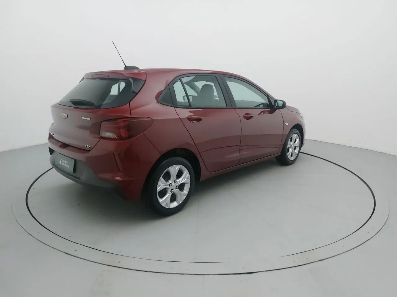 Chevrolet Onix Plus LTZ 1.0 12V TB Flex Aut. 4P, foto 5 de 18