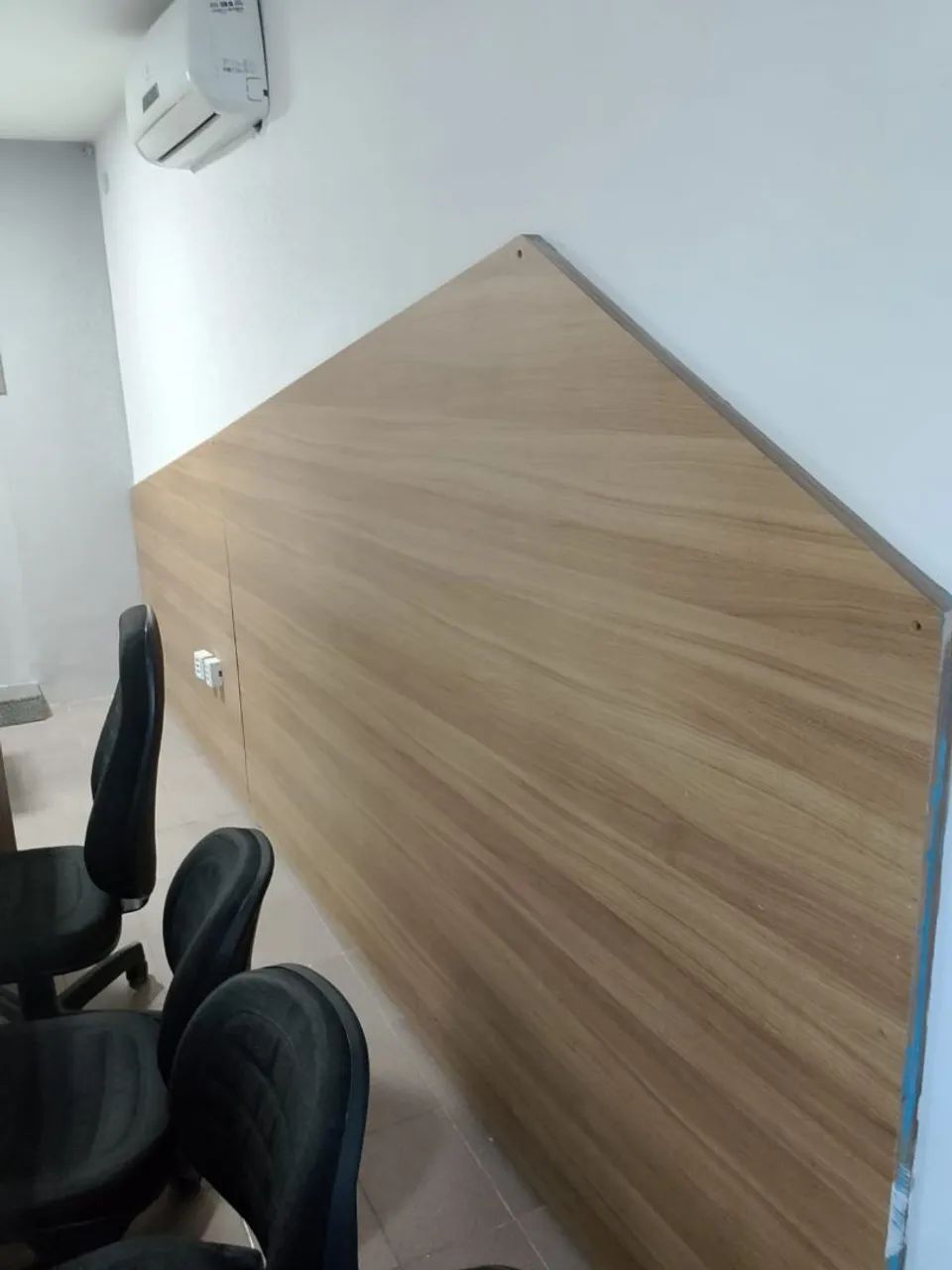 PAINEL 100% MDF COM QUASE 5 METROS - Foto 2